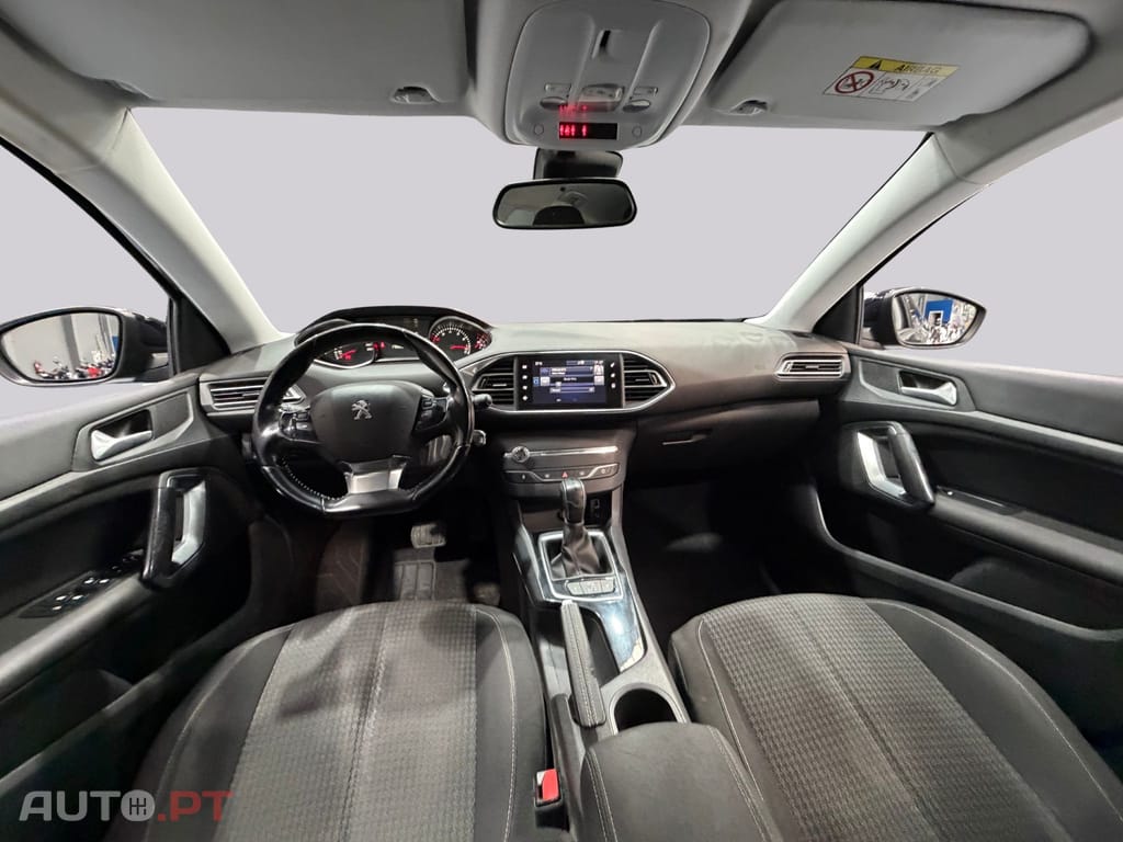 Peugeot 308 1.2 PureTech EAT6