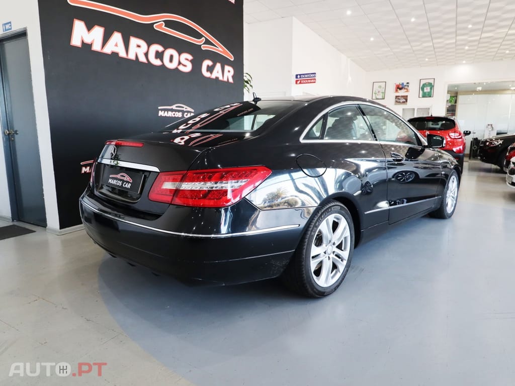 Mercedes-Benz E 220 CDi BlueEfficiency
