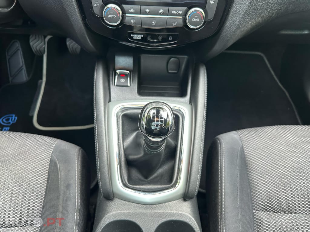 Nissan Qashqai 1.5 dCi N-Connecta 18