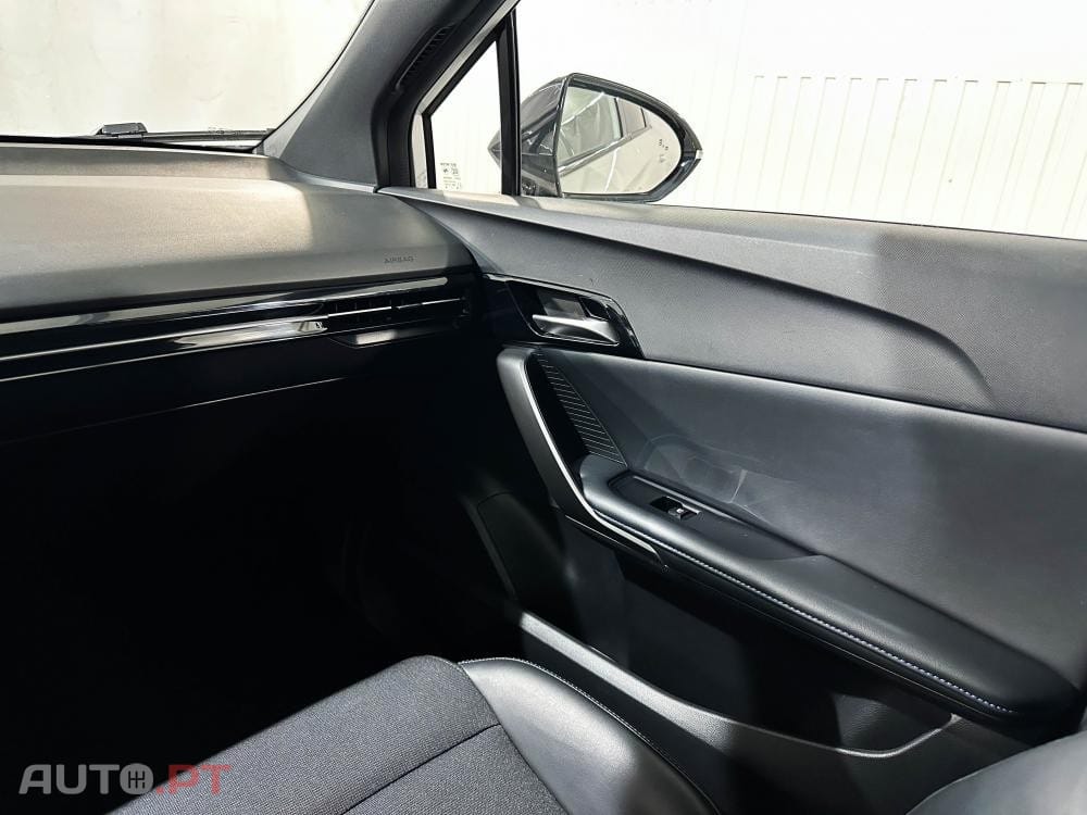 MG MG4 64 kWh Luxury