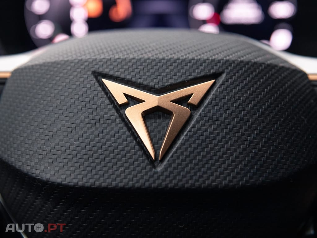Cupra Terramar 1.5 e-Hybrid Tribe Edition DSG