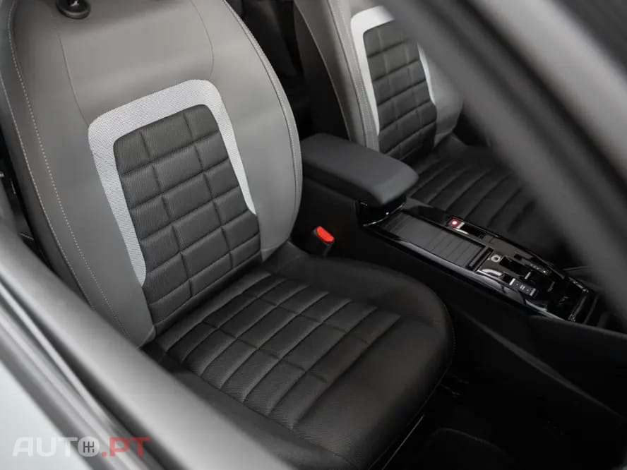 Citroen C4 1.2 Hybrid Plus e-DSC6