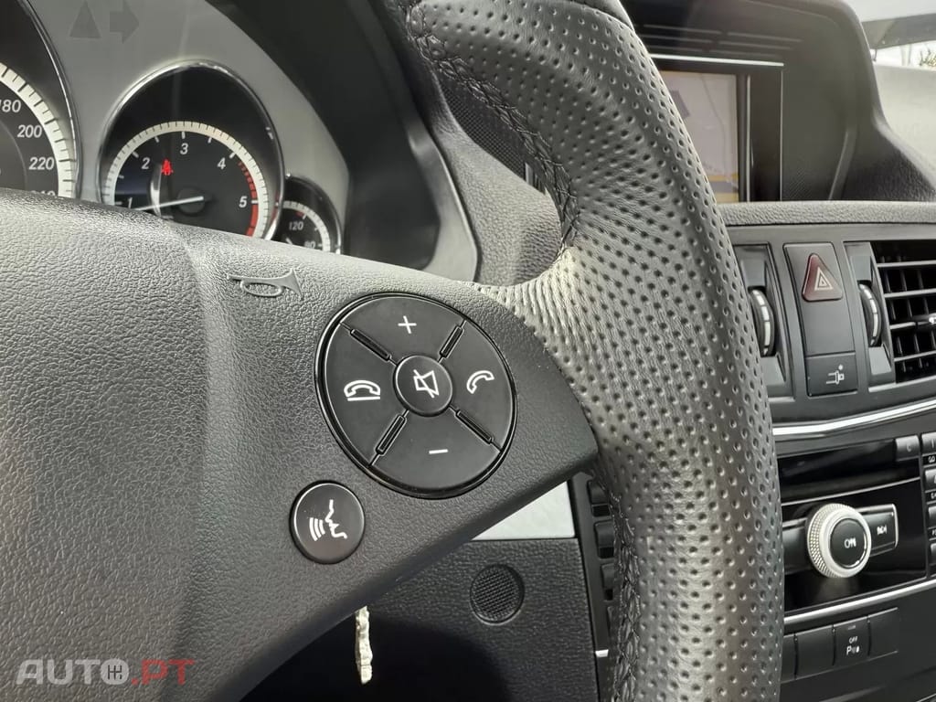 Mercedes-Benz E 250 CDI Avantgarde BlueEfficiency