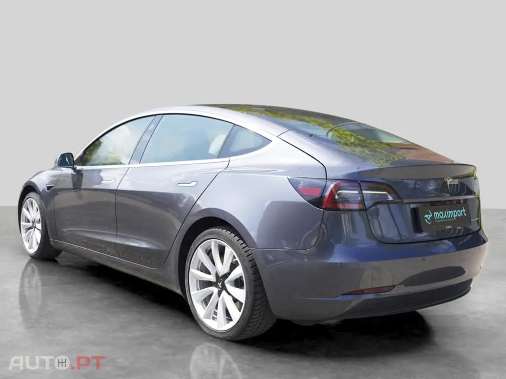 Tesla Model 3 Tração Traseira