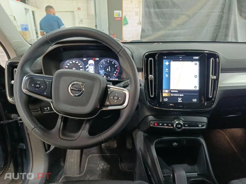 Volvo XC40 1.5 T2 Momentum Geartronic