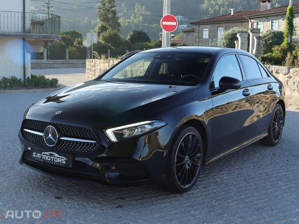 Mercedes-Benz A 250 e 8G-DCT AMG Line