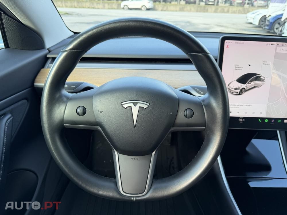 Tesla Model 3 Long-Range Dual Motor AWD