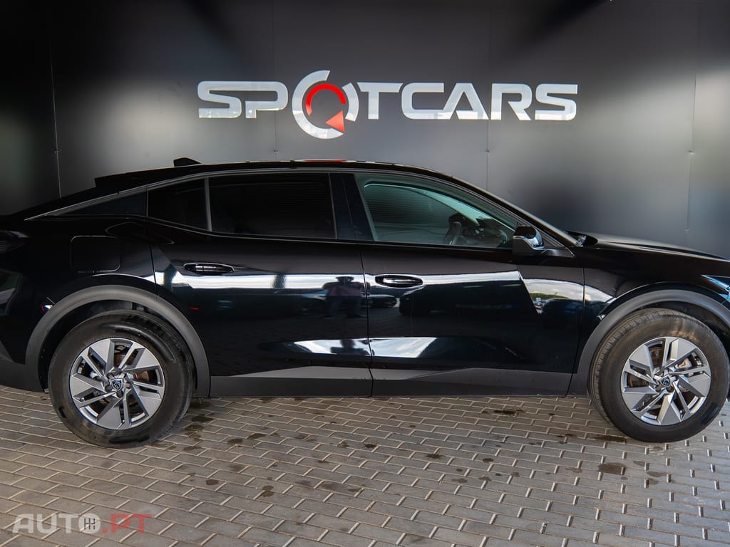 Peugeot 408 1.2 PureTech Allure EAT8