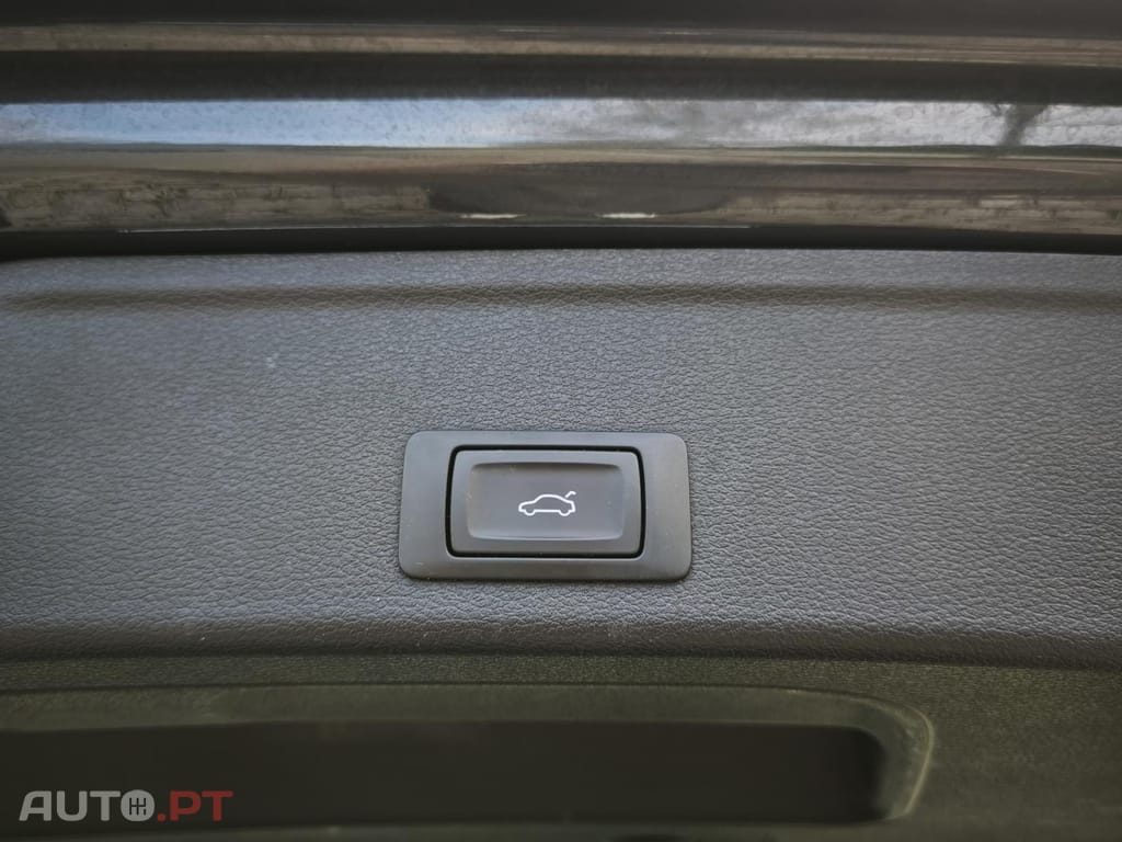 Audi A4 Avant 30 TDI S tronic