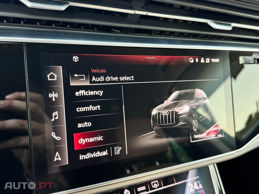 Audi Q7 55 TFSIe quattro Tiptronic