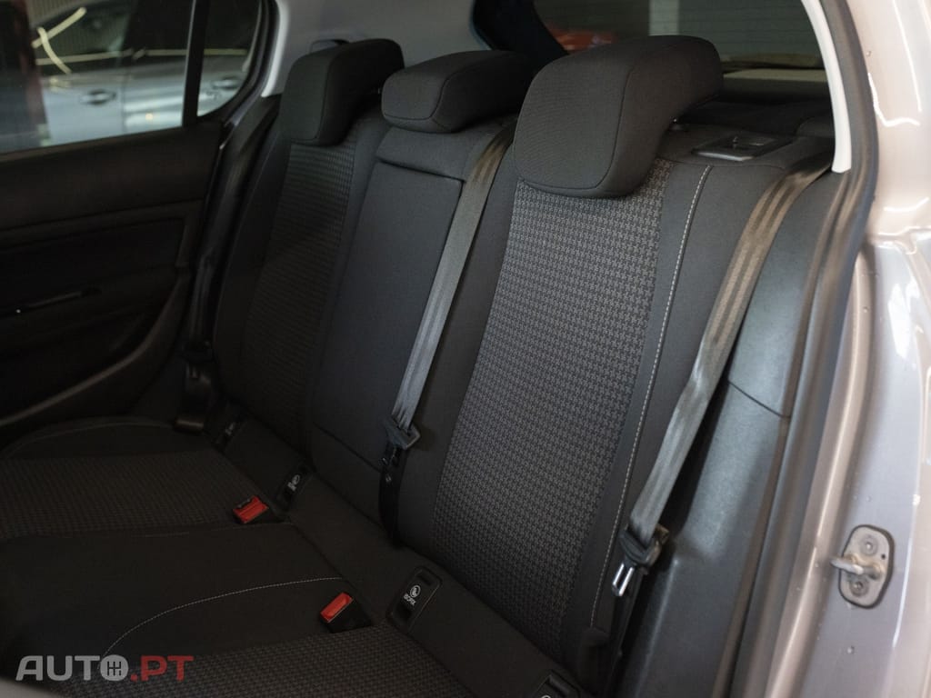 Peugeot 308 1.2 PureTech Business Line