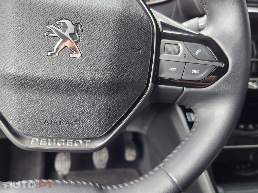Peugeot 2008 1.5 BlueHDi Allure