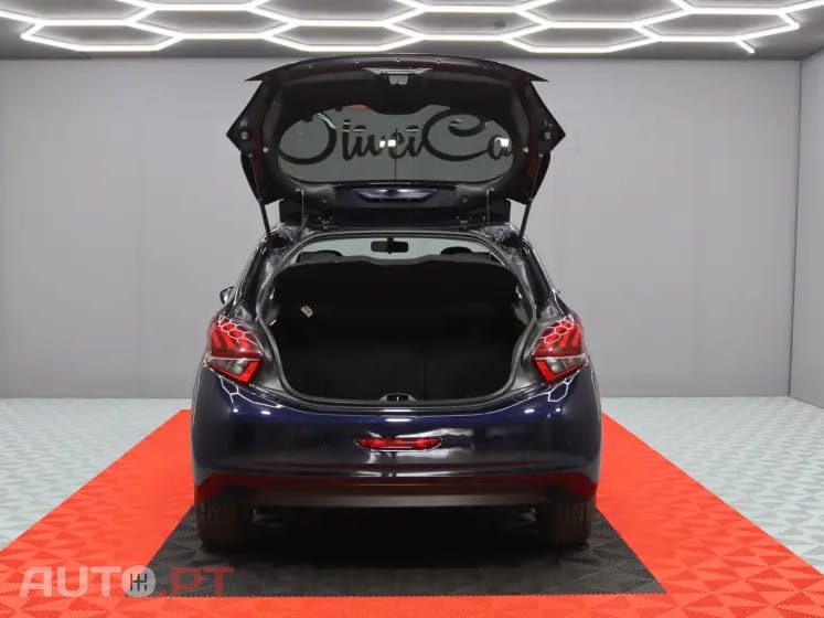 Peugeot 208 1.2 PureTech Style — fotografia 9