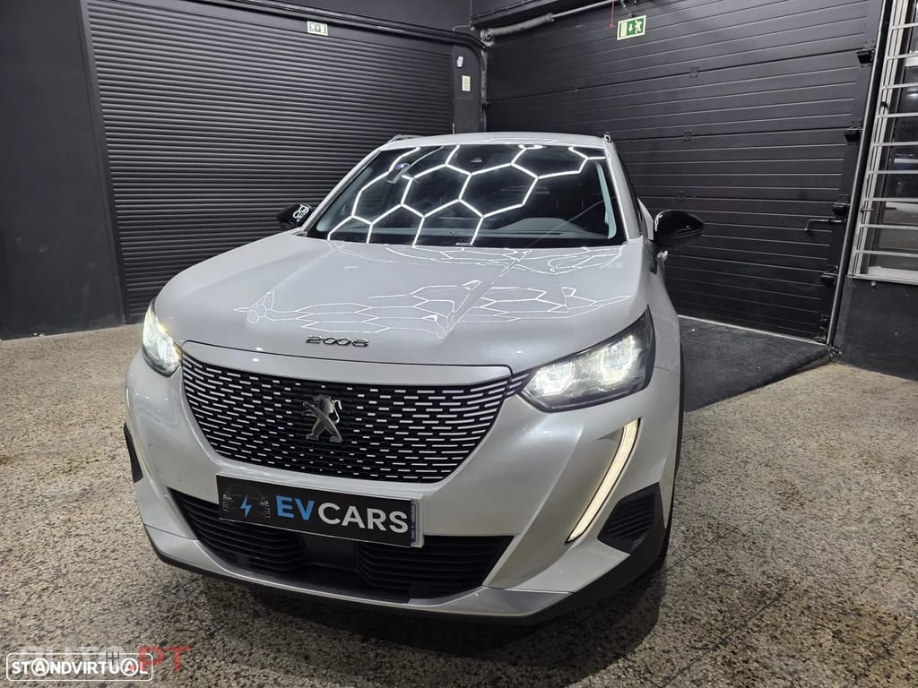 Peugeot E-2008 50 kWh Allure Pack