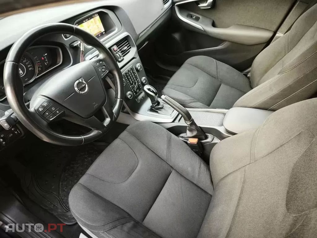 Volvo V40 Cross Country 2.0 D2 Kinetic Geartronic