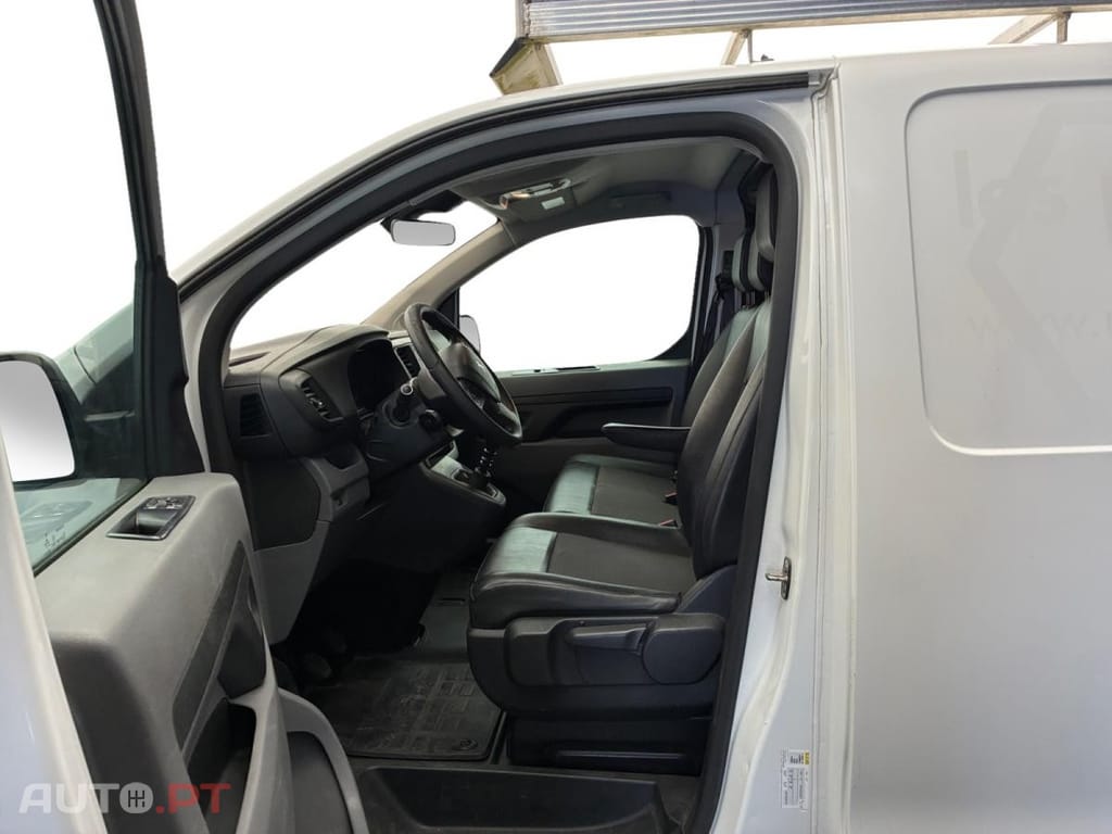 Peugeot Expert 2.0 BlueHDi Long Asphalt