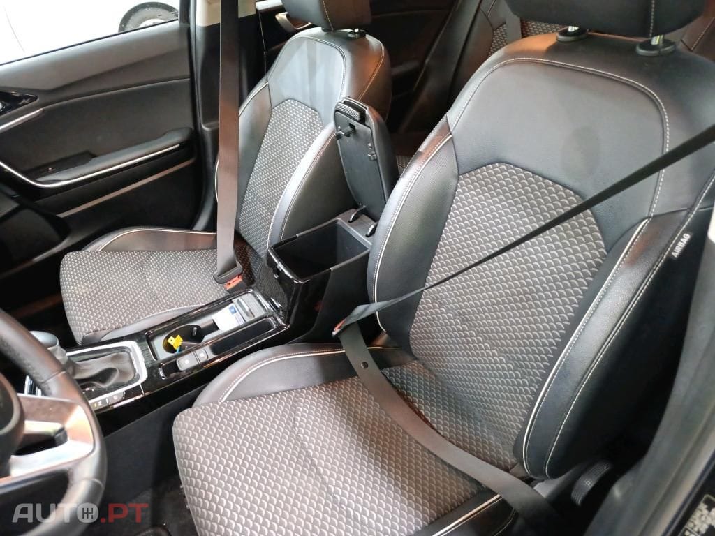 Kia Xceed 1.6 GDi PHEV Drive