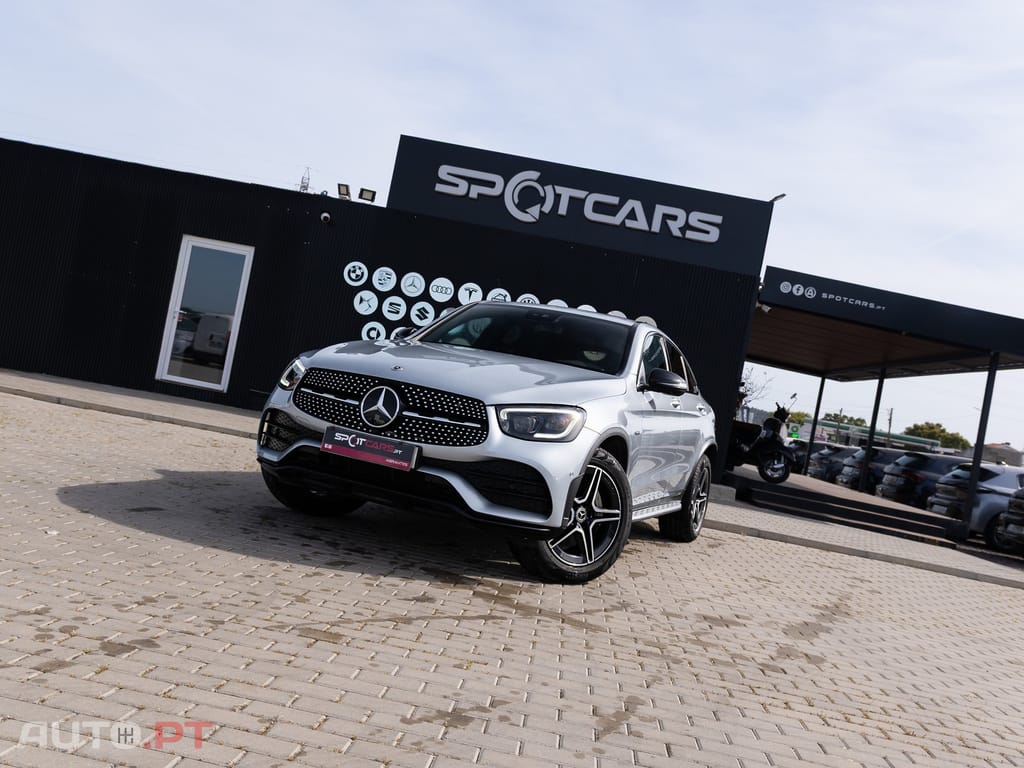 Mercedes-Benz GLC 300 de Coupe 4Matic 9G-TRONIC AMG Line