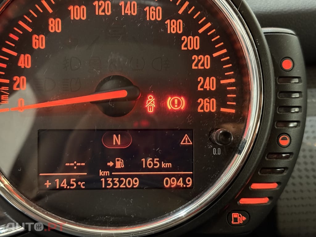 MINI Cooper Cooper D