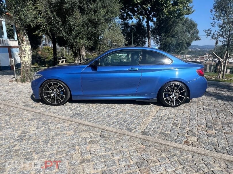 BMW 220 coupe
