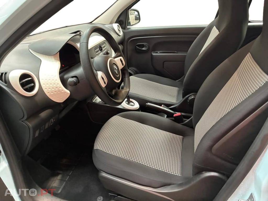 Renault Twingo E-Tech Authentic