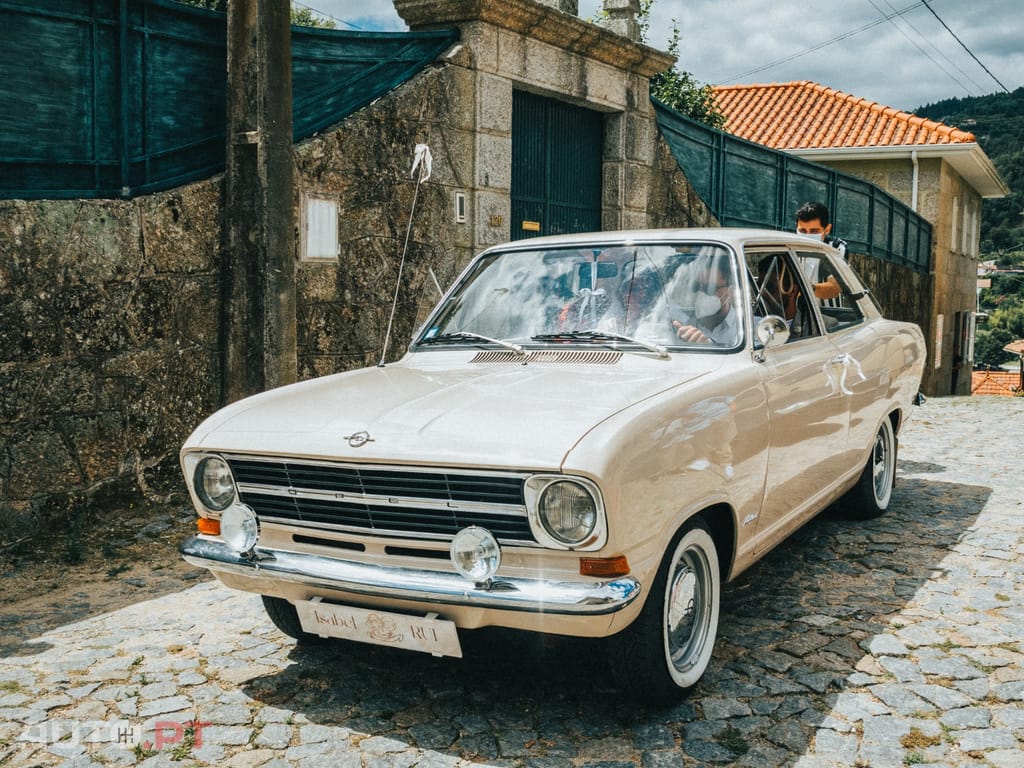 Opel Kadett Sedan 2 door 1.1