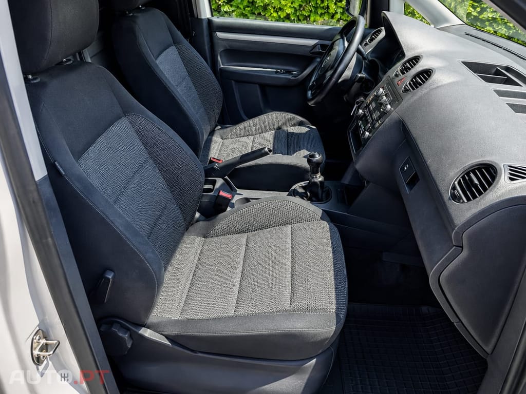 Volkswagen Caddy 1.6 TDI 102CV — fotografia 3