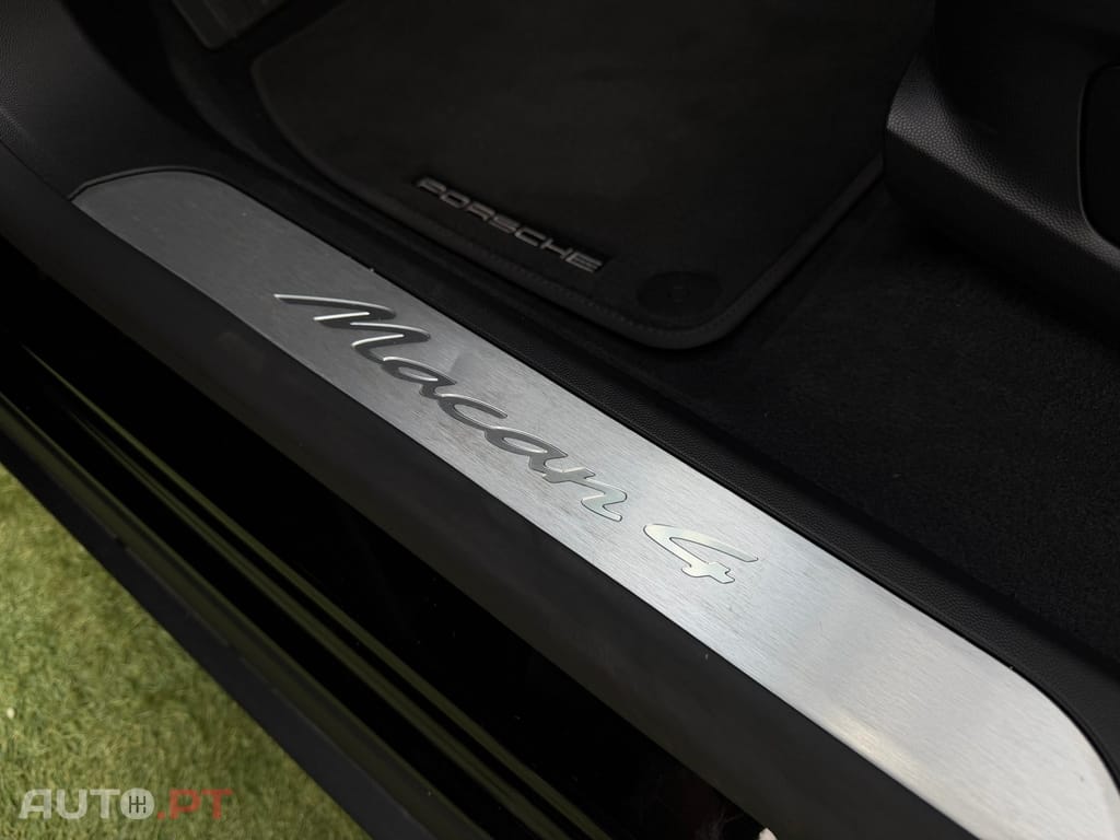 Porsche Macan Electric 4