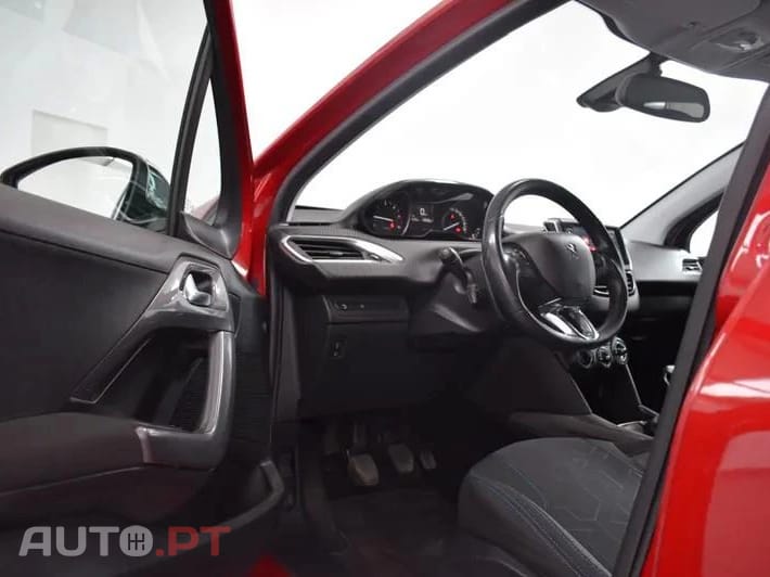 Peugeot 2008 1.5 BlueHDi Style