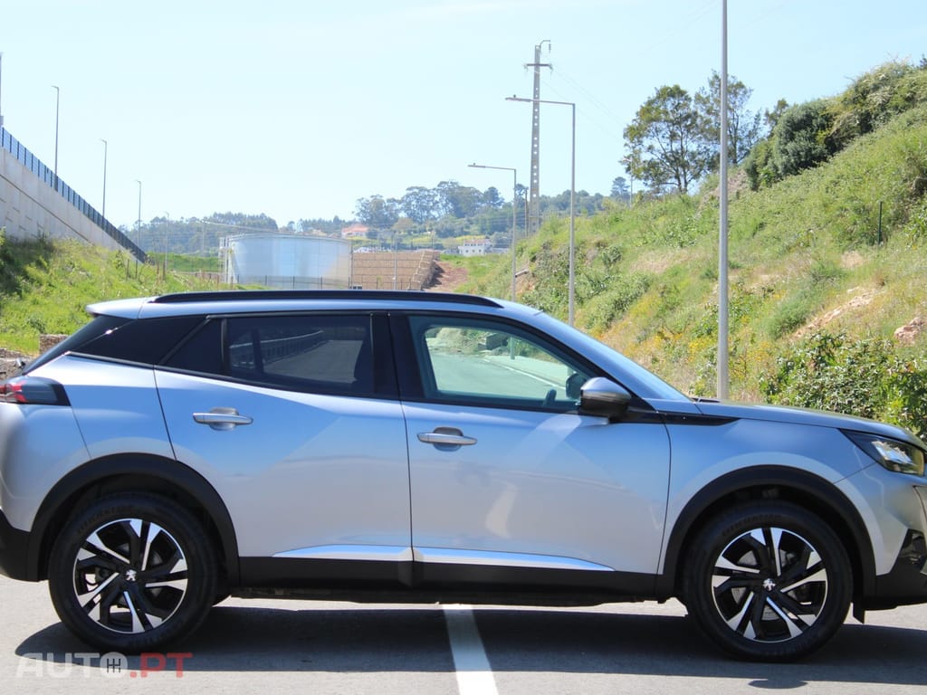 Peugeot E-2008 Allure