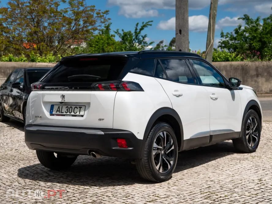 Peugeot 2008 1.5 BlueHDi GT EAT8