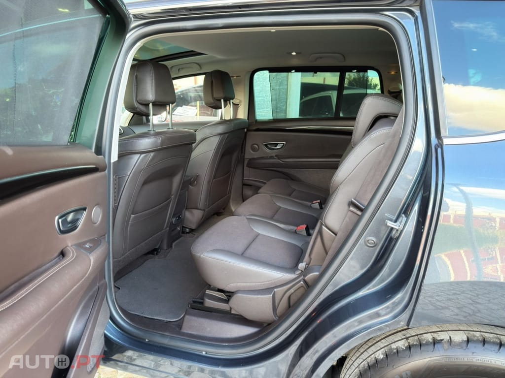 Renault Espace 2.0 dCi Intens 7L EDC