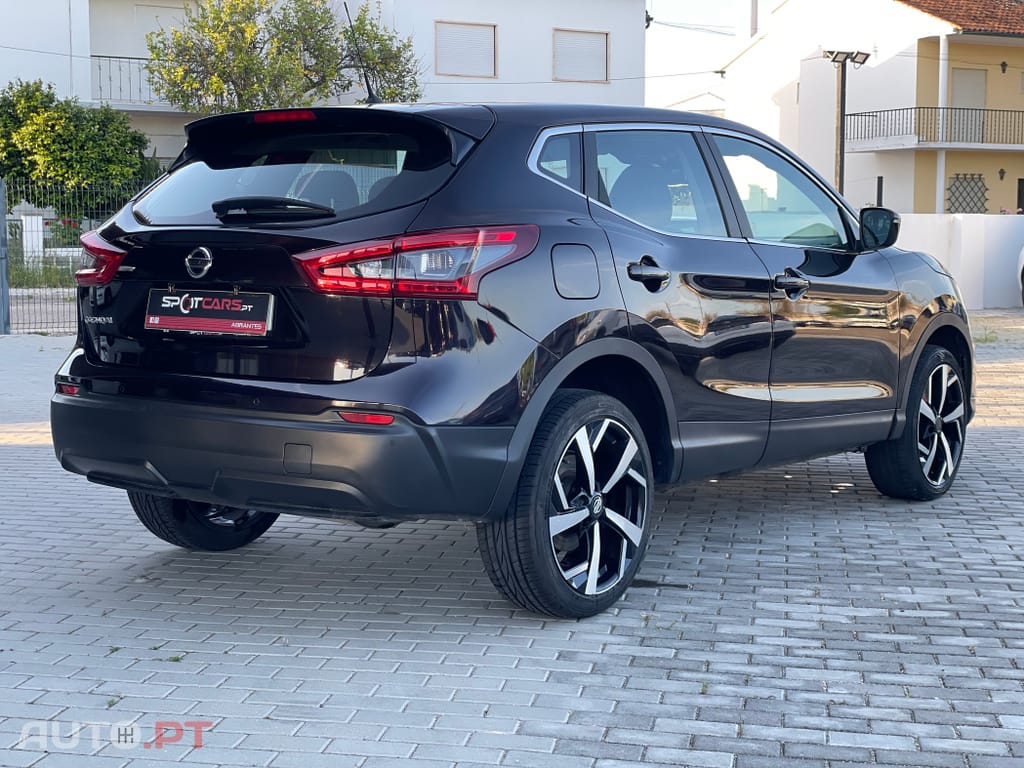 Nissan Qashqai 1.2 DIG-T ACENTA