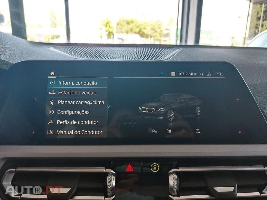 BMW 330 e Auto