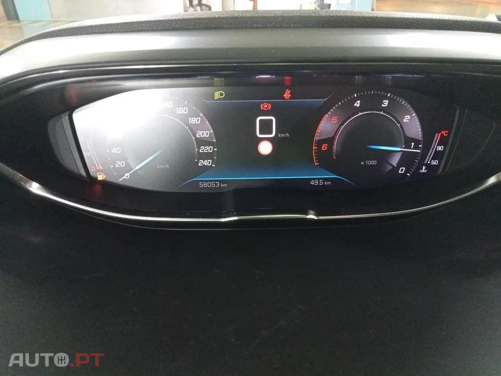Peugeot 5008 1.5 BlueHDi Active Pack