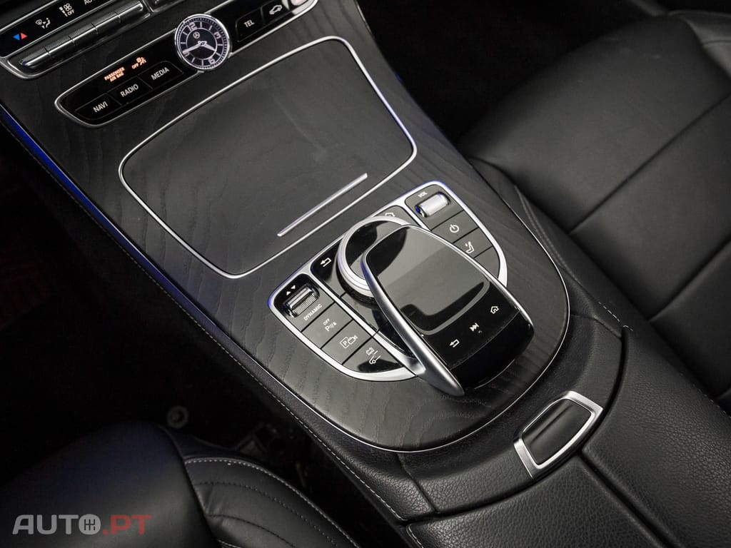 Mercedes-Benz E 300 de AMG Line