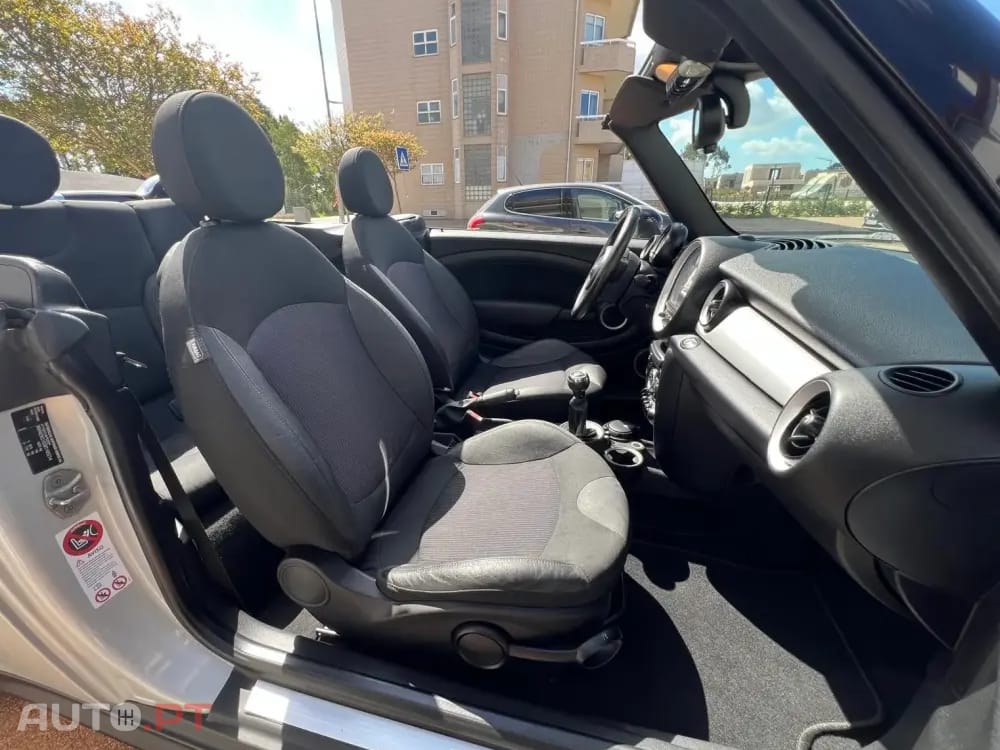 MINI Cabrio Cooper D