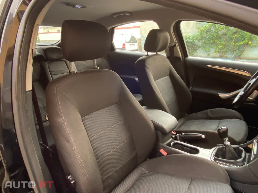 Ford Mondeo 2.0 TDCI TITANIUM