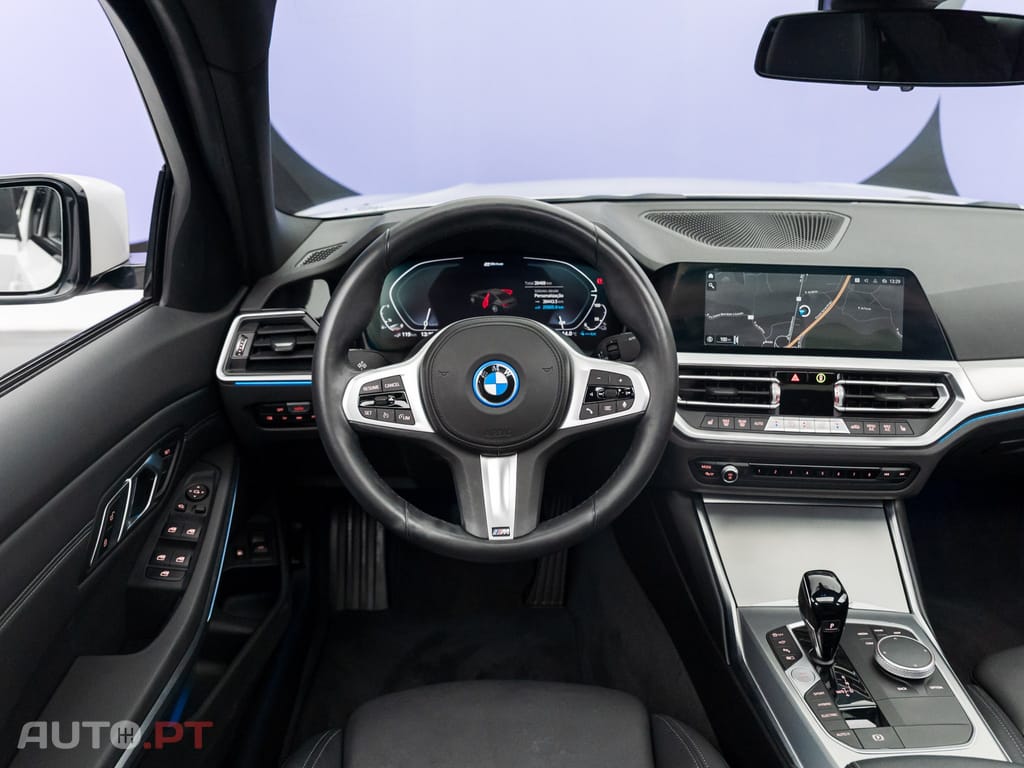 BMW 320 e Line Sport Auto