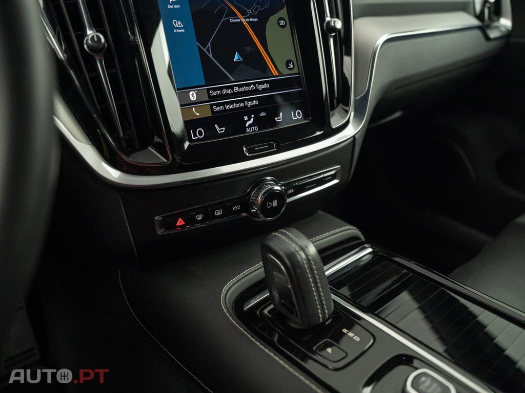 Volvo V60 2.0 T6 AWD TE R-Design