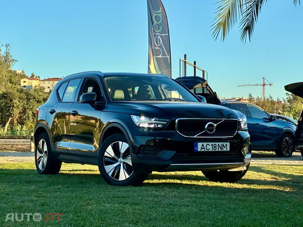 Volvo XC40 T5 Momentum Plus