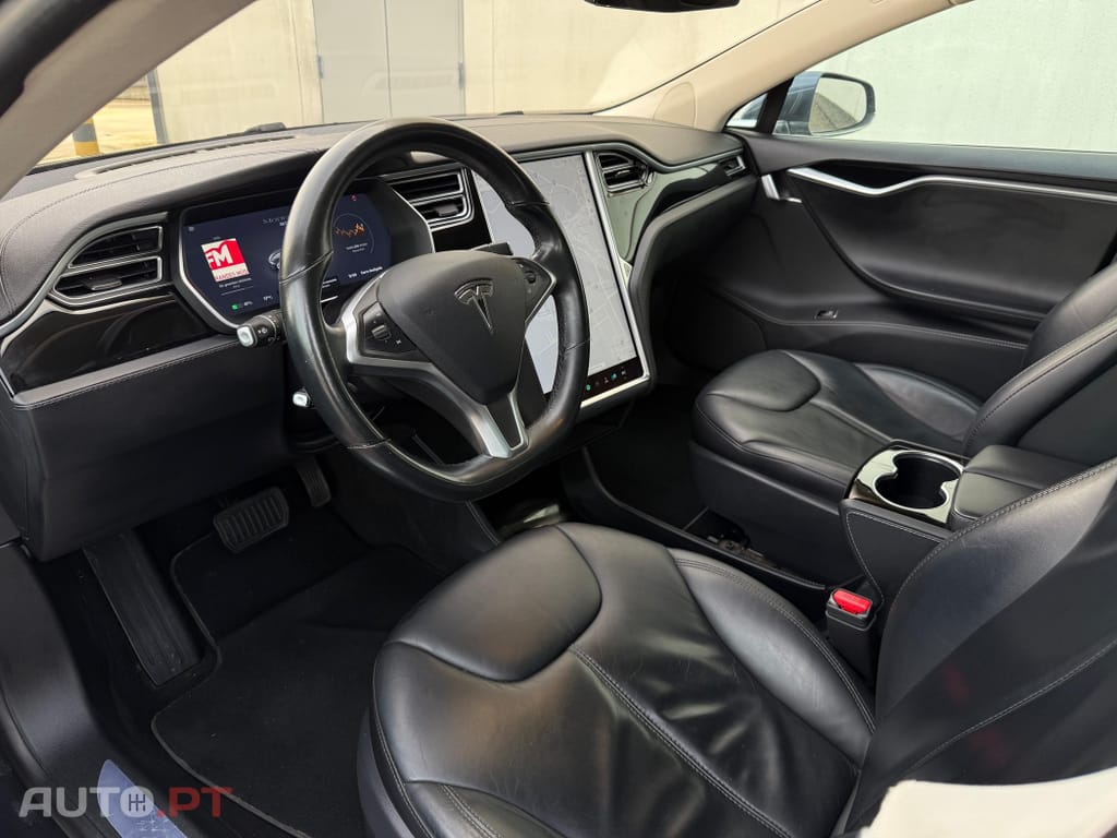 Tesla Model S 85D