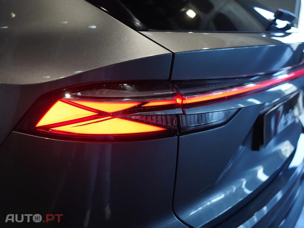 MG HS 1.5 T-GDI Plug In Hybrid Luxury