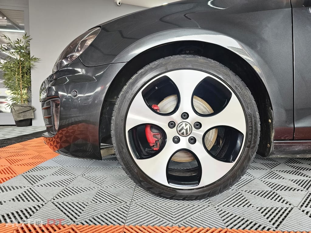 Volkswagen Golf 2.0 GTI DSG
