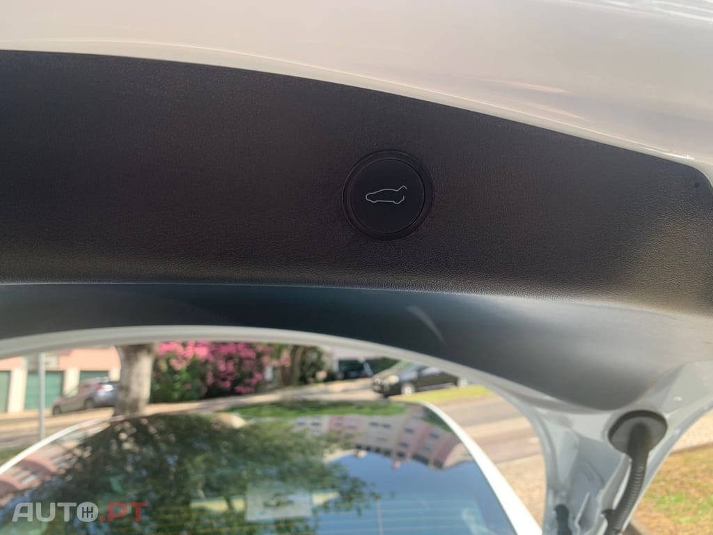 Tesla Model 3 Long Range Tração Integral