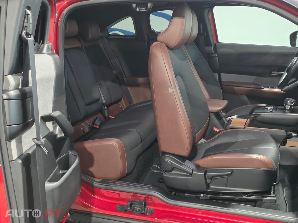 Mazda MX-30 e-SKYACTIV