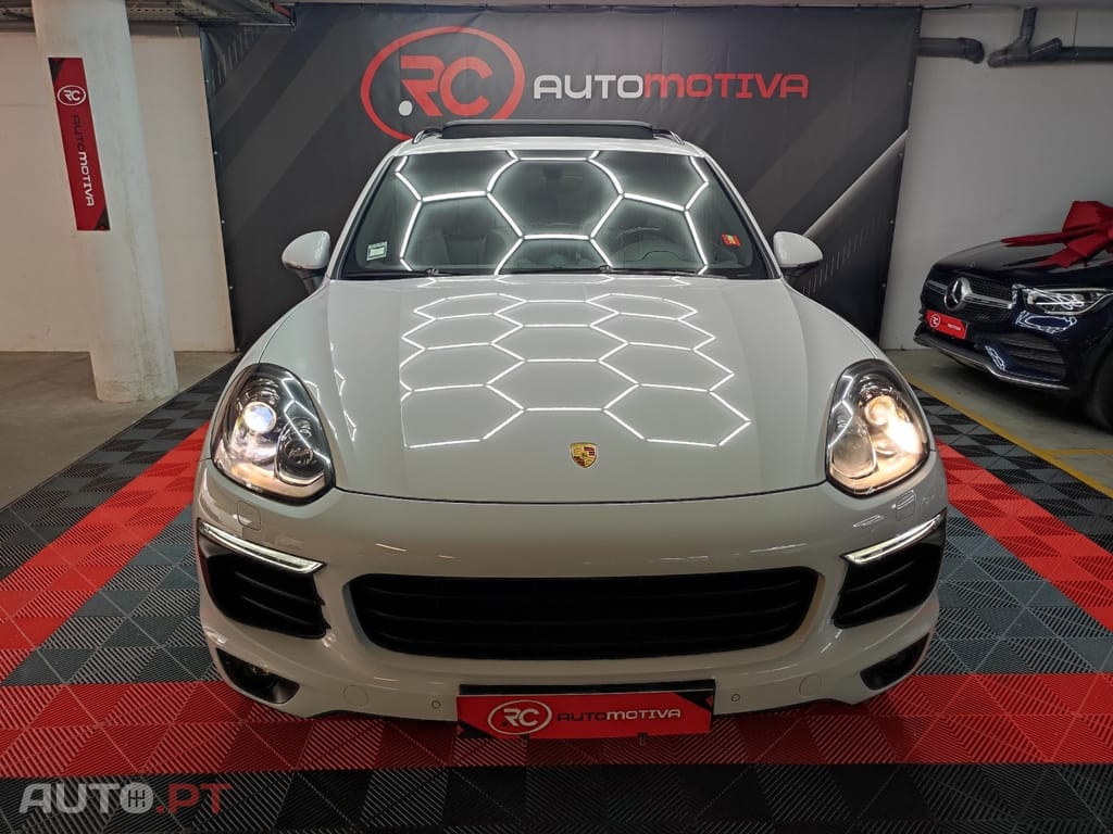 Porsche Cayenne S E-Hybrid Platinum Edition