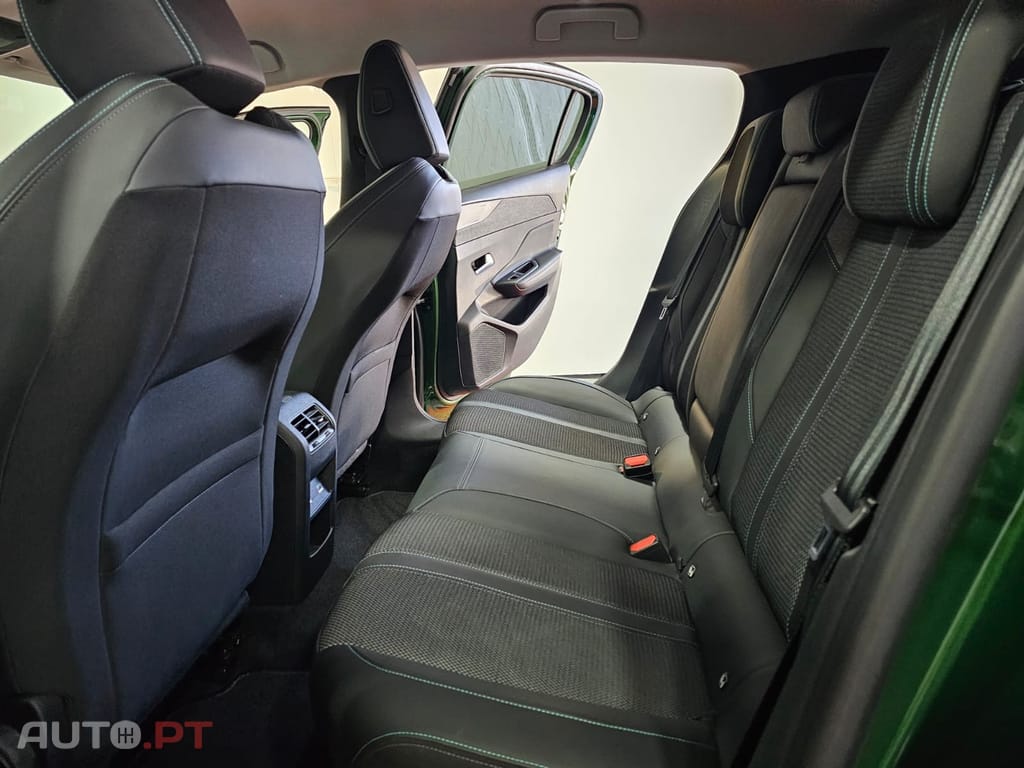 Peugeot 308 1.2 PureTech Allure EAT8