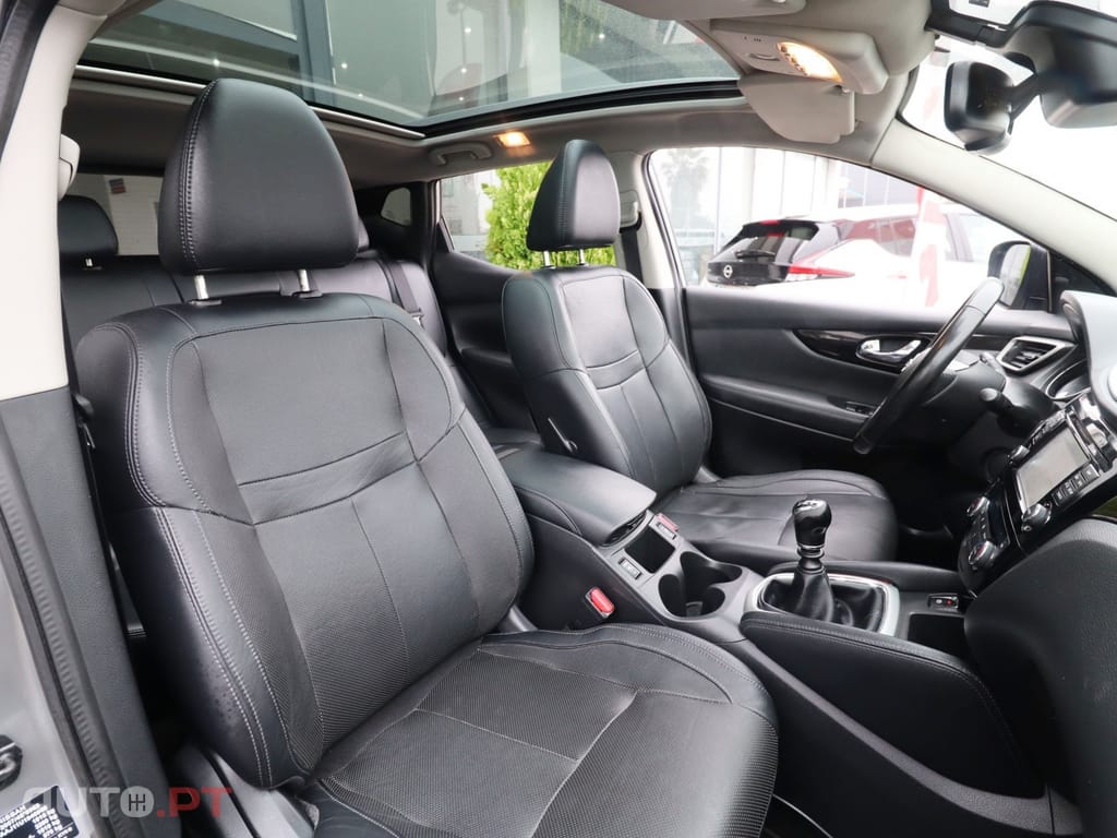Nissan Qashqai 1.5 dCi N-Connecta