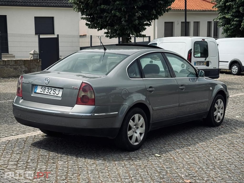 Volkswagen Passat 1.9 TDi Highline